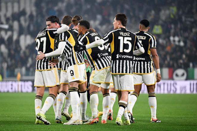 胡梅尔斯11分钟直红 十人罗马遭毕尔巴鄂竞技逆转